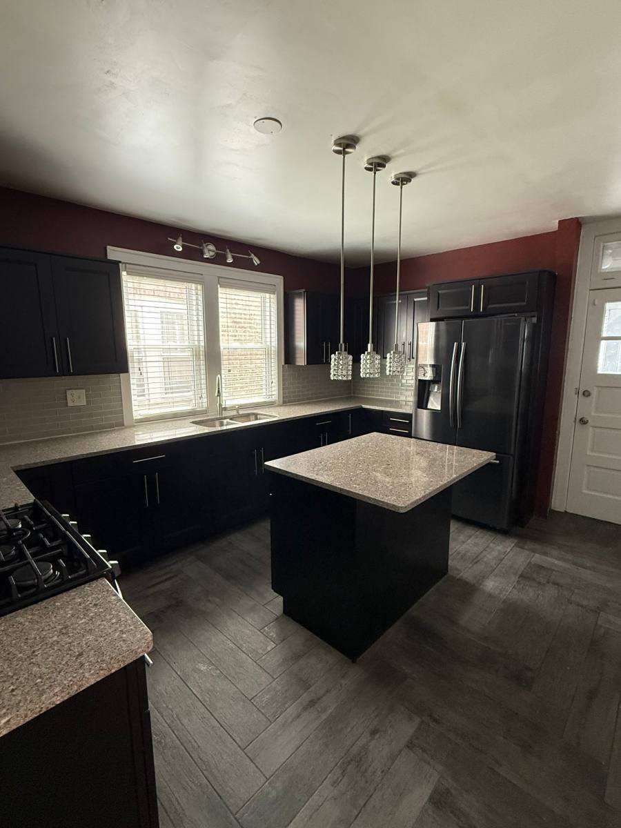 Apartment for rent at 1822 Ridgeland Ave #2, Berwyn, IL 60402