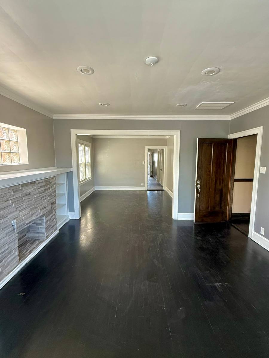 Apartment for rent at 1822 Ridgeland Ave #2, Berwyn, IL 60402