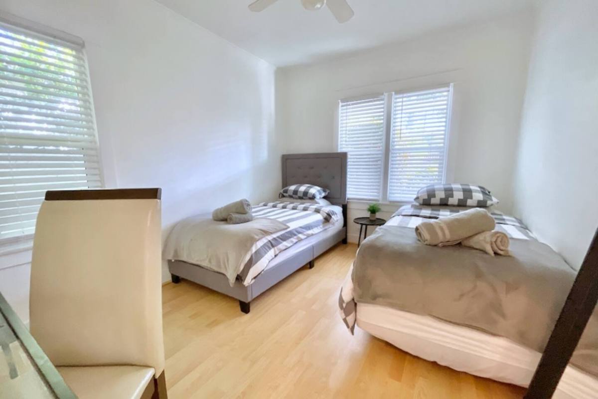 House for rent at 8655 Clifton Way, Beverly Hills, CA 90211