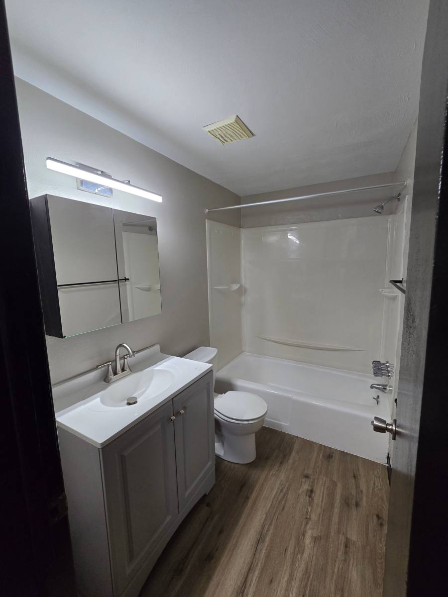 Townhouse for rent at 1413 E 38th, Erie, PA 16504