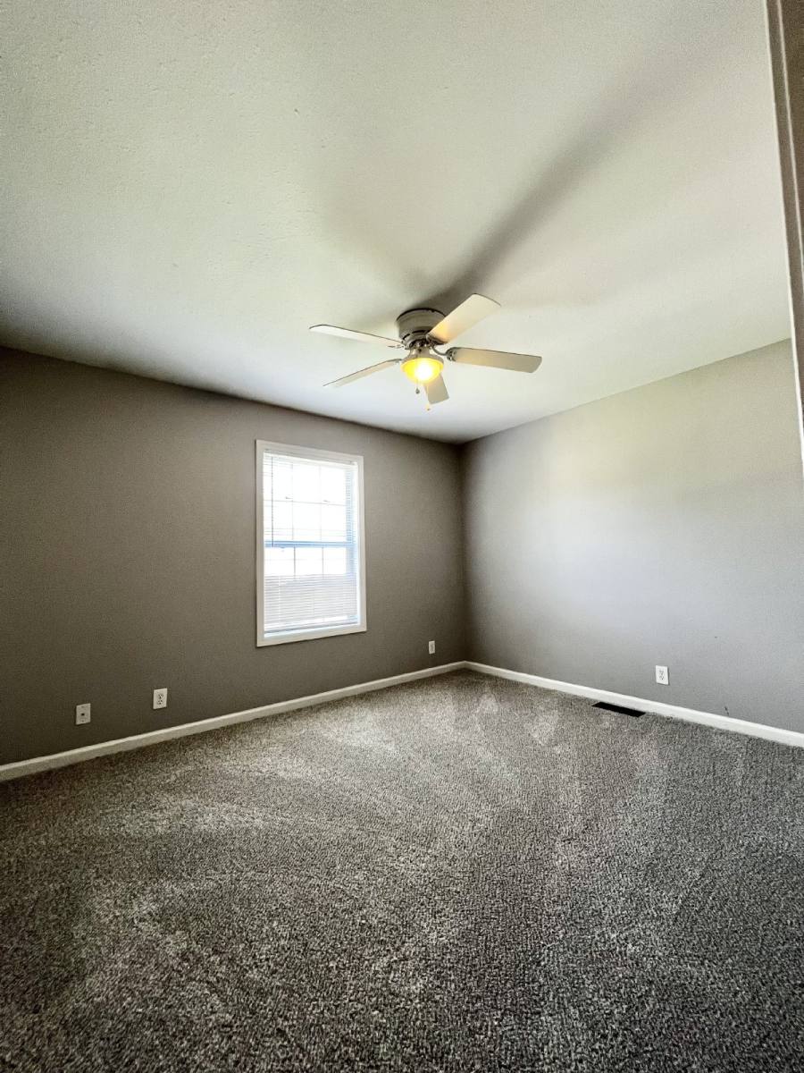 Townhouse for rent at 253-1A Executive Ave, Clarksville, TN 37042