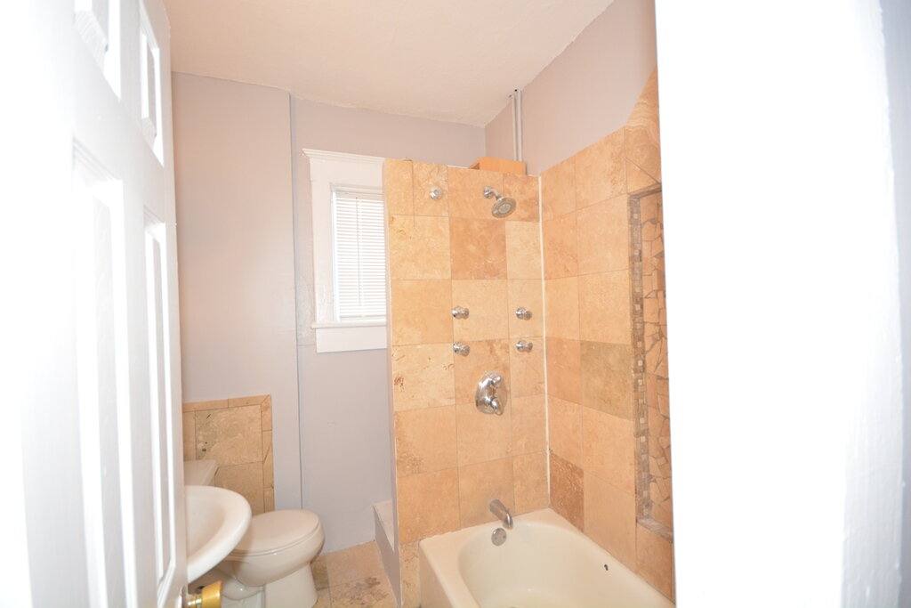 Townhouse for rent at 536 E Waldburg St #B, Savannah, GA 31401
