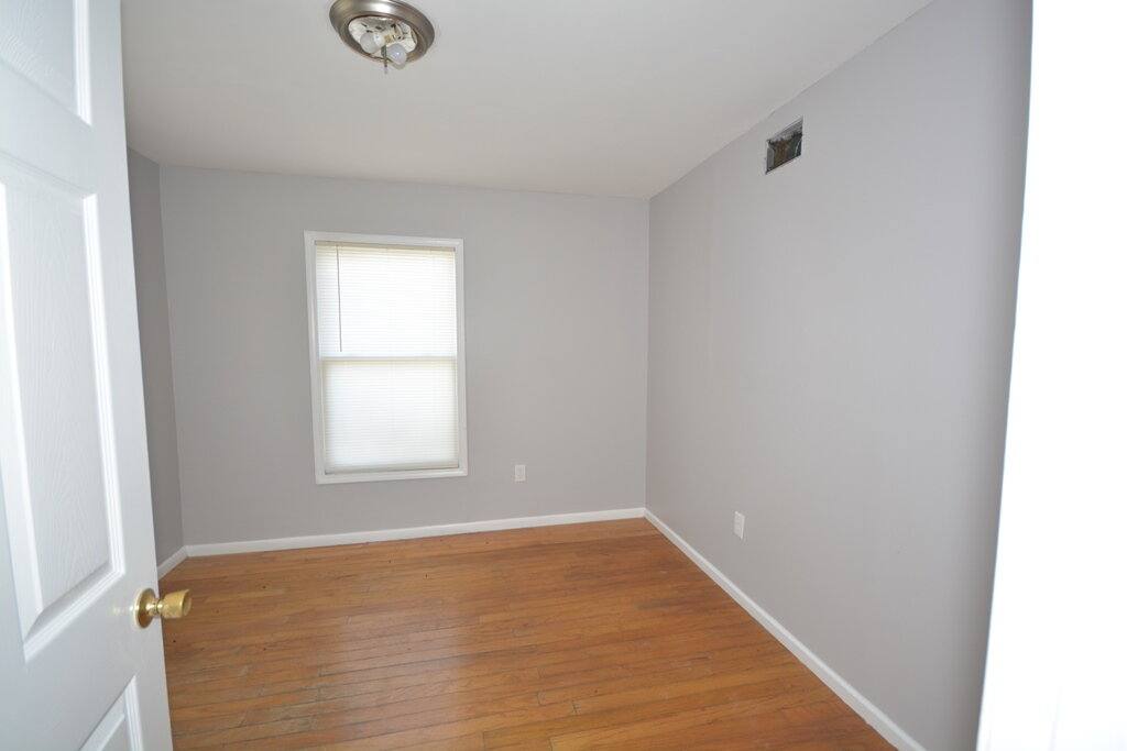 Townhouse for rent at 536 E Waldburg St #B, Savannah, GA 31401