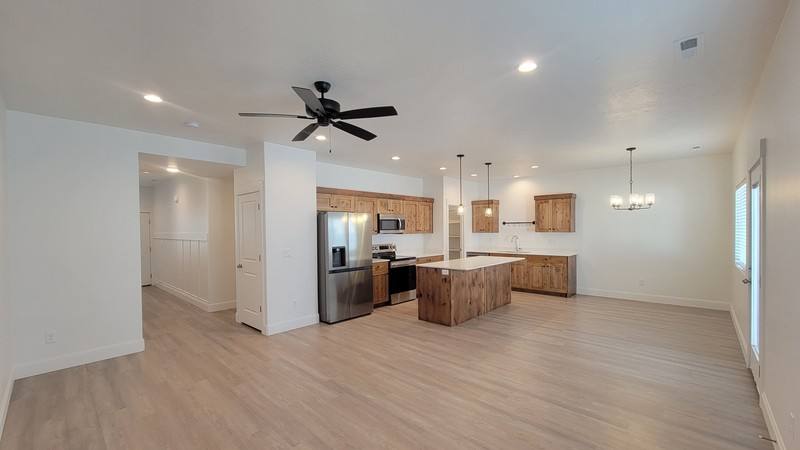 Townhouse for rent at 2112 W Redfox Way, Ogden, UT 84401