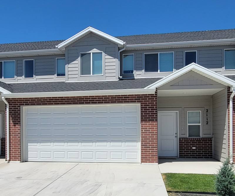 Townhouse for rent at 2112 W Redfox Way, Ogden, UT 84401