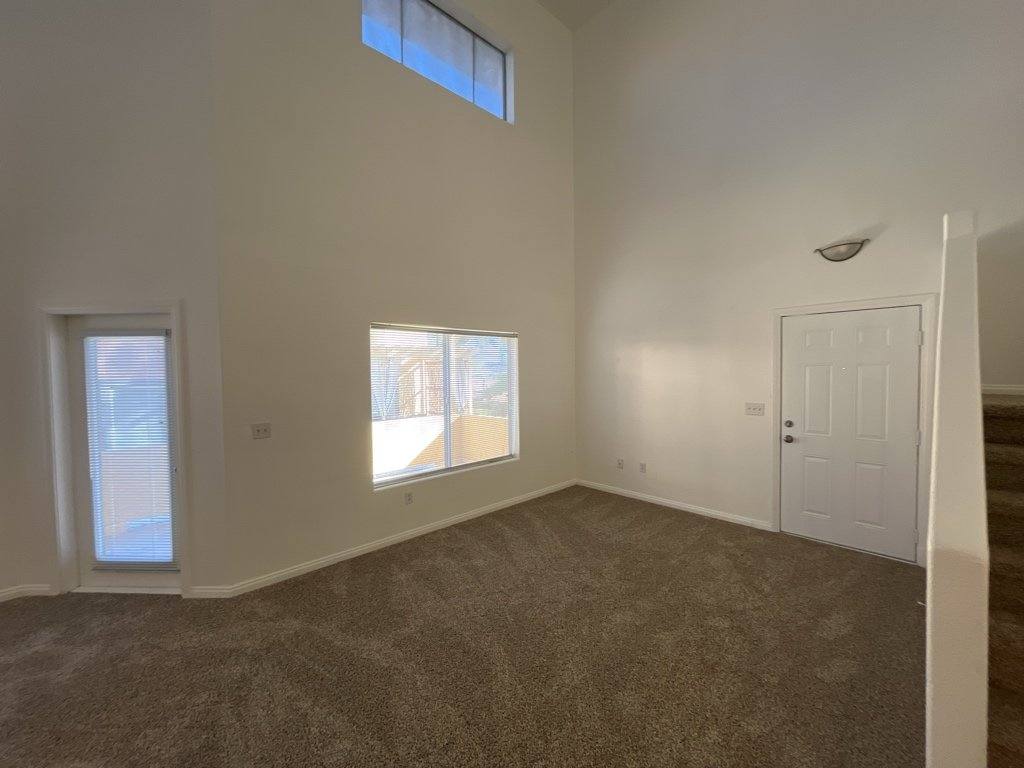 Townhouse for rent at 4915 E Russell Rd #142 Bldg8, Las Vegas, NV 89120