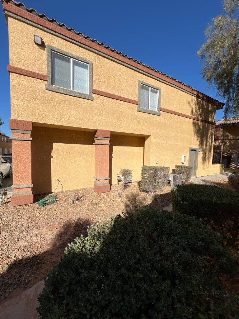 Townhouse for rent at 4915 E Russell Rd #142 Bldg8, Las Vegas, NV 89120