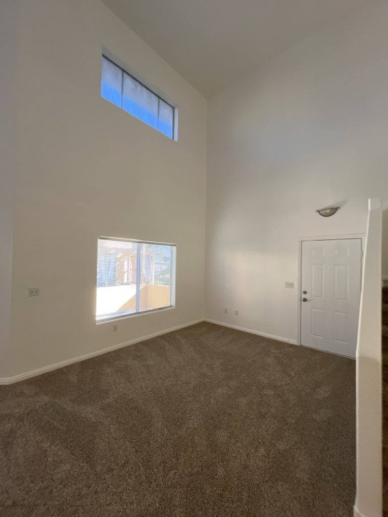 Townhouse for rent at 4915 E Russell Rd #142 Bldg8, Las Vegas, NV 89120