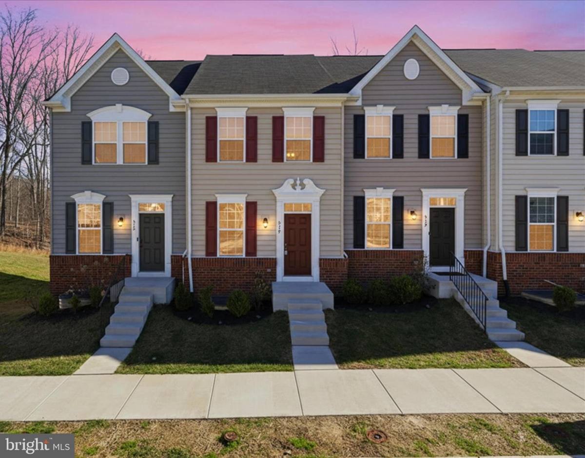 Townhouse for rent at 517 View Point Way, Fredericksburg, VA 22405