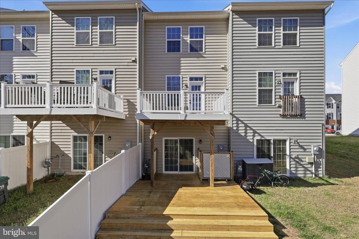 Townhouse for rent at 517 View Point Way, Fredericksburg, VA 22405
