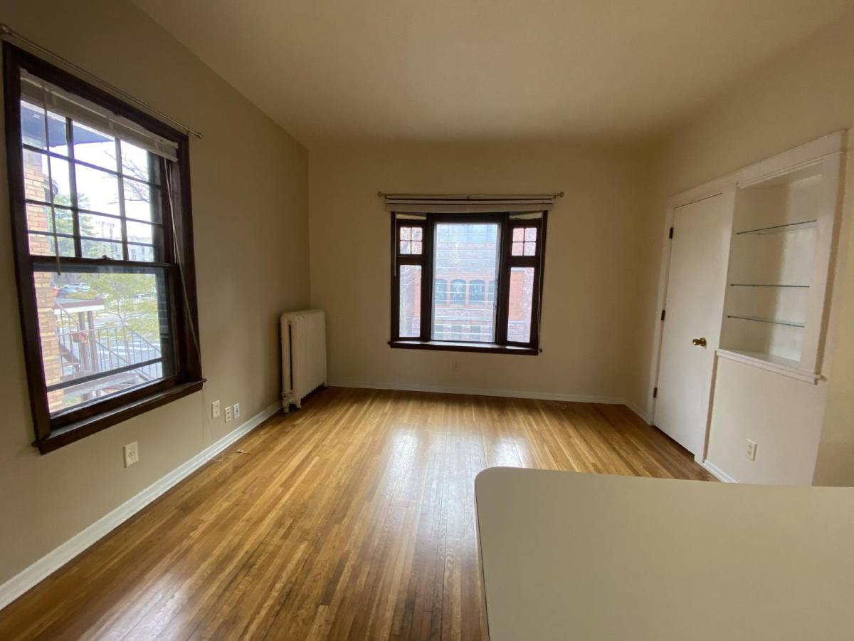 Apartment for rent at 2006 2008 Dupont Ave S #5, Minneapolis, MN 55405