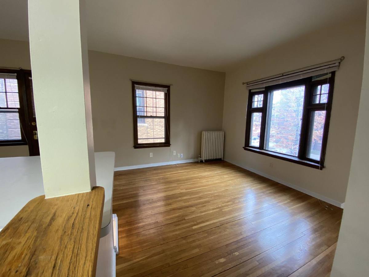 Apartment for rent at 2006 2008 Dupont Ave S #5, Minneapolis, MN 55405