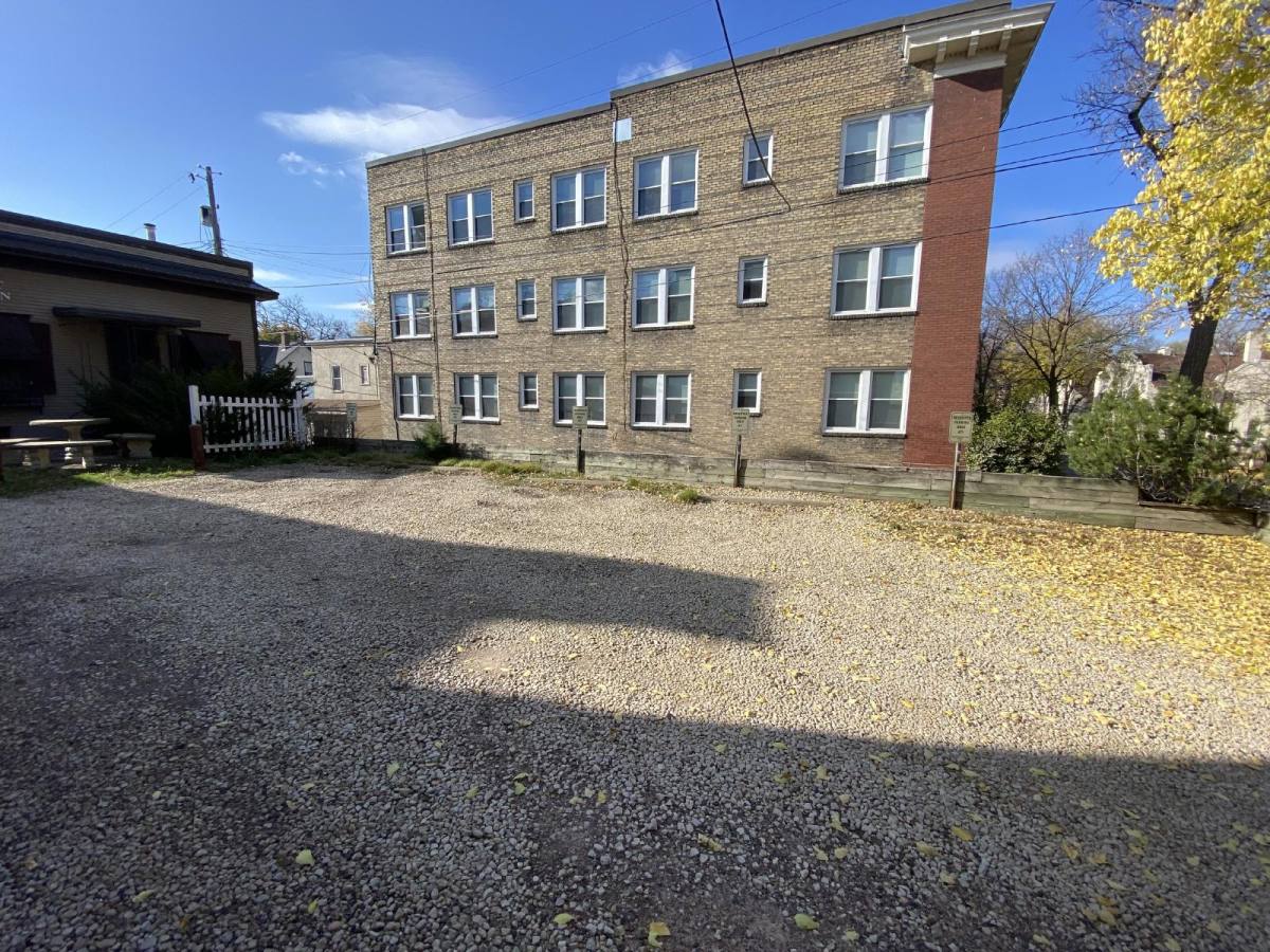 Apartment for rent at 2006 2008 Dupont Ave S #5, Minneapolis, MN 55405