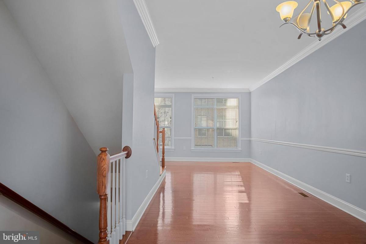 Townhouse for rent at 428 N Thomas St, Arlington, VA 22203