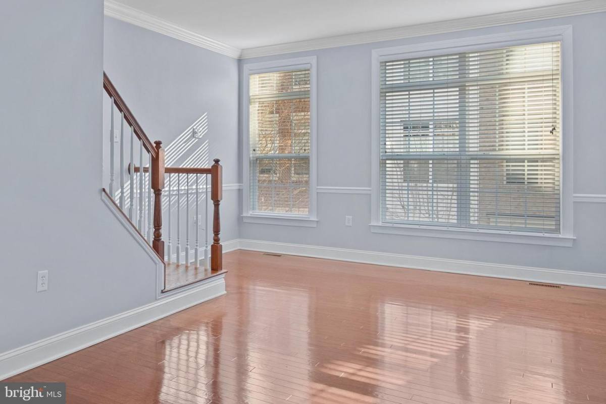 Townhouse for rent at 428 N Thomas St, Arlington, VA 22203