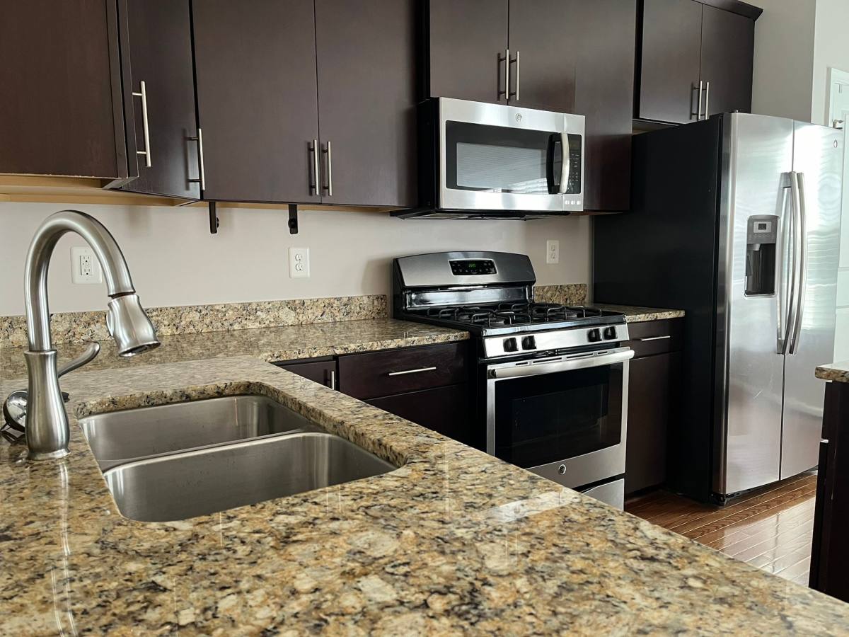 Townhouse for rent at 7212 Yesterday Lane, Elkridge, MD 21075