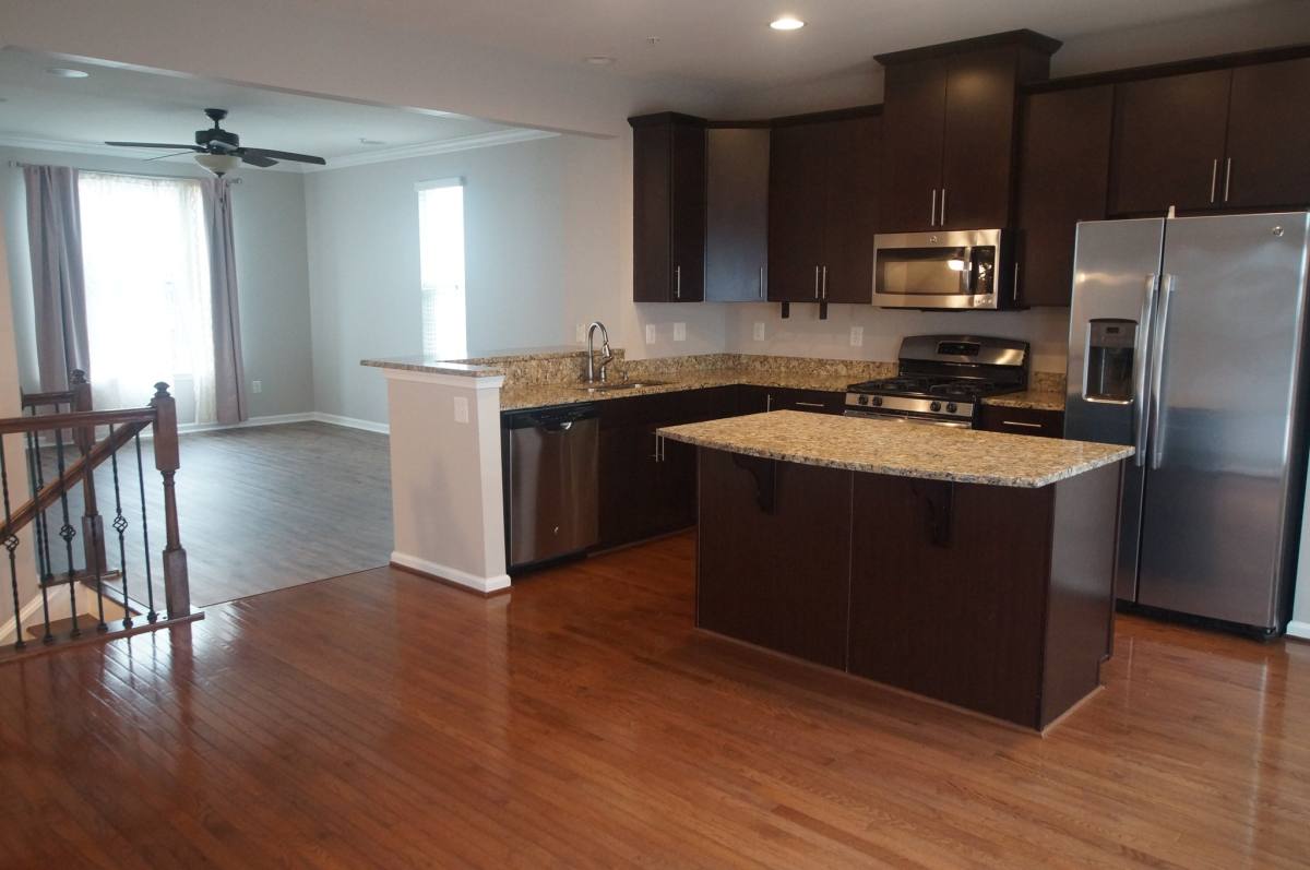 Townhouse for rent at 7212 Yesterday Lane, Elkridge, MD 21075