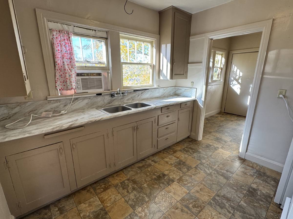 House for rent at 606 E Willis St, Prescott, AZ 86301