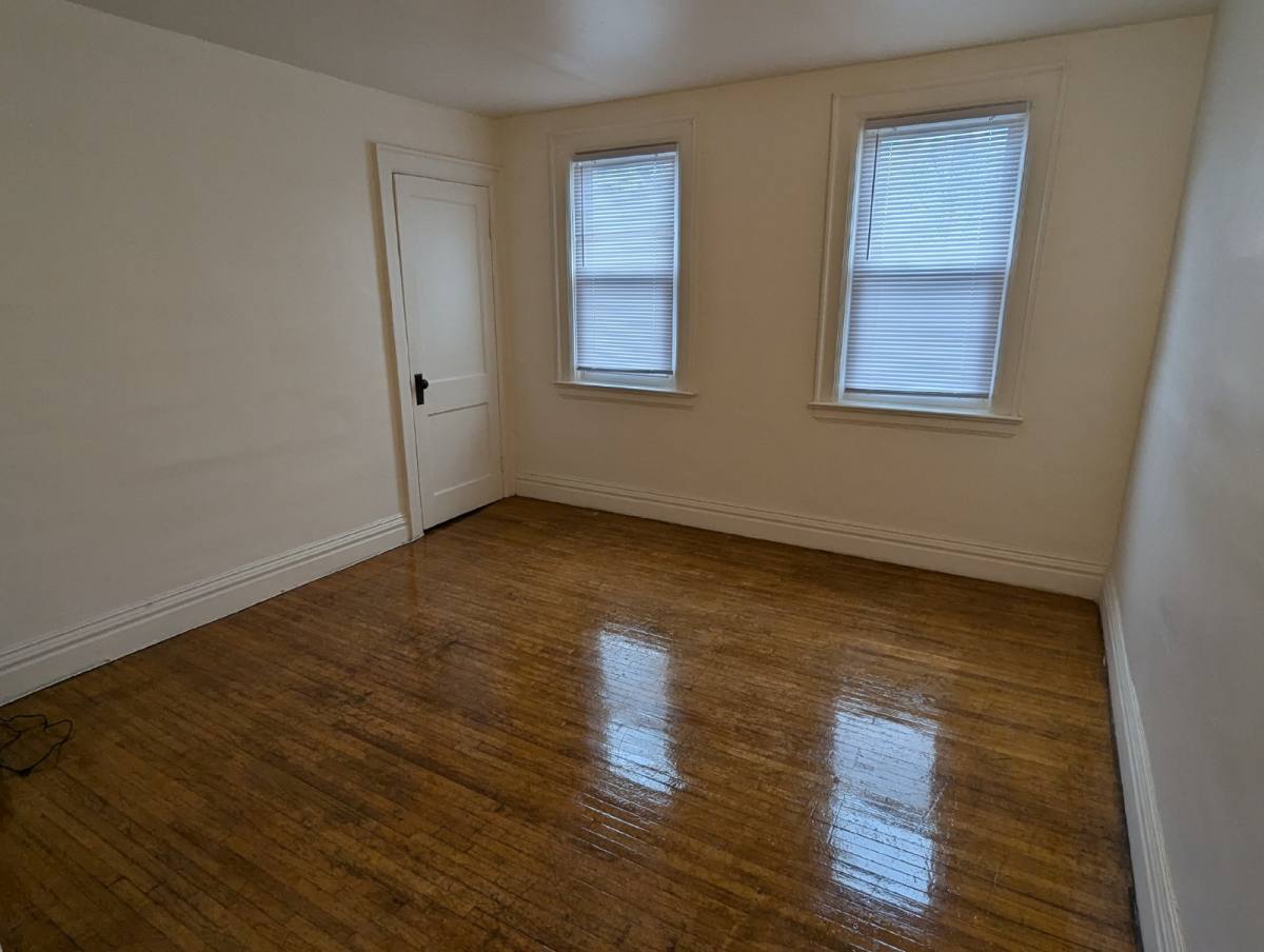 Townhouse for rent at 40 Princeton Place, Buffalo, NY 14210