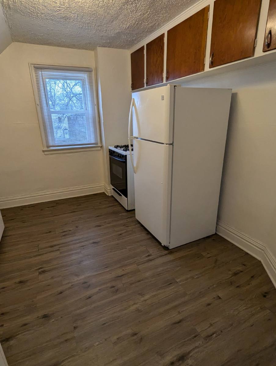 Townhouse for rent at 40 Princeton Place, Buffalo, NY 14210