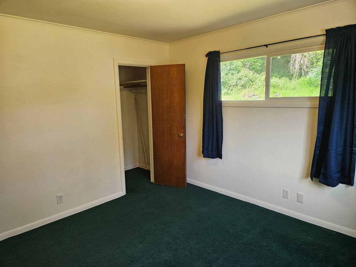 House for rent at 1180 Highland Ave, Coos Bay, OR 97420