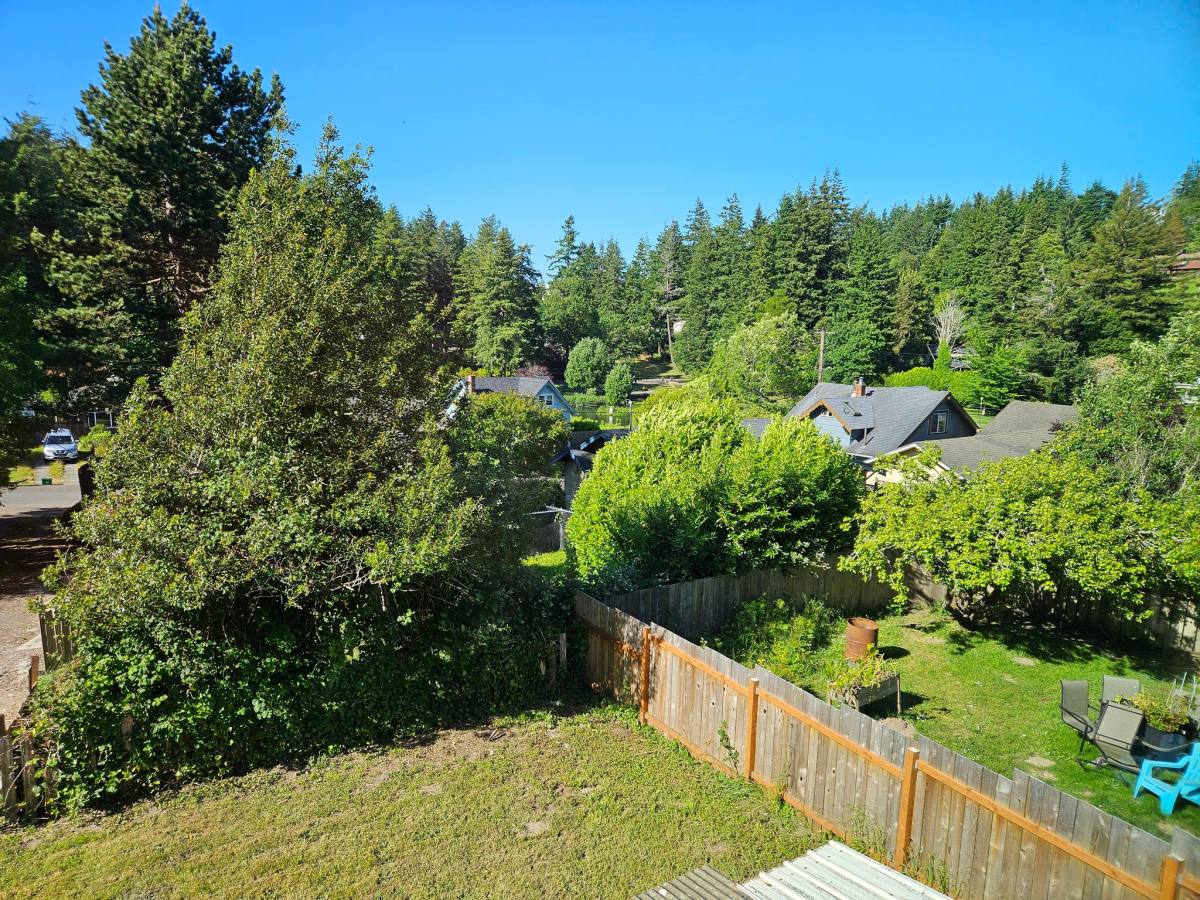 House for rent at 1180 Highland Ave, Coos Bay, OR 97420