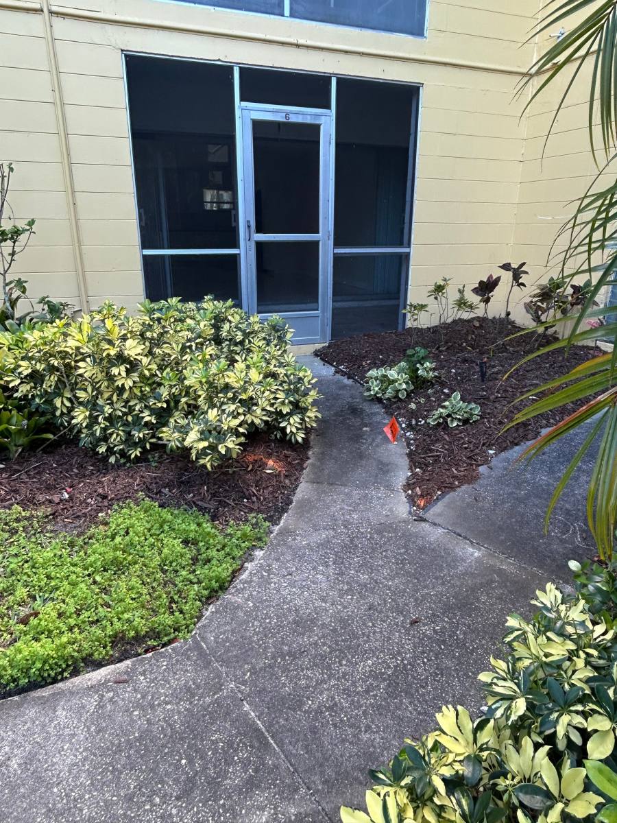 Apartment for rent at 2155 Wood St #A6, Sarasota, FL 34237