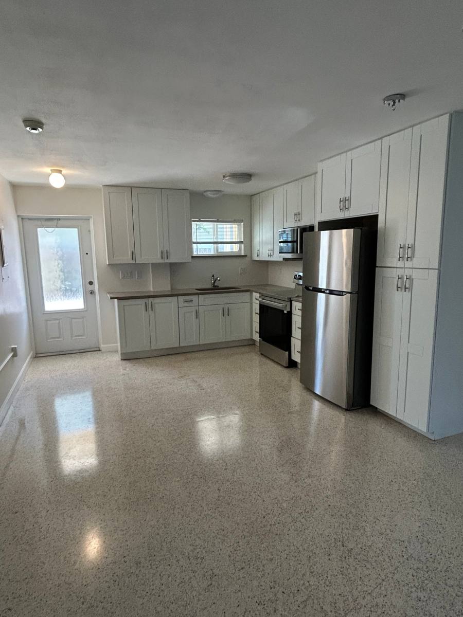 Apartment for rent at 2155 Wood St #A6, Sarasota, FL 34237