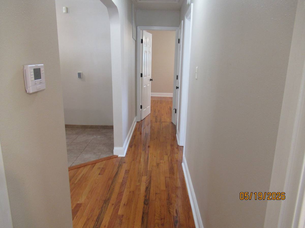 House for rent at 1012 Carrie Ave, Des Moines, IA 50315