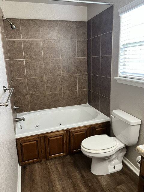 House for rent at 217 Regency Dr, Barling, AR 72923