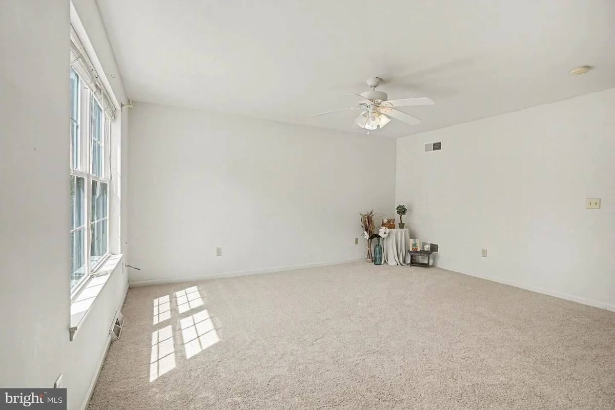 Townhouse for rent at 239 G St, Carlisle, PA 17013