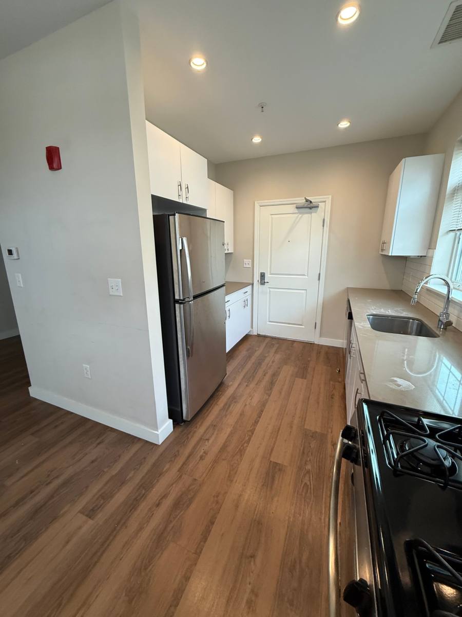 Apartment for rent at 10 Myrtle St #2A, Lincoln, MA 01773