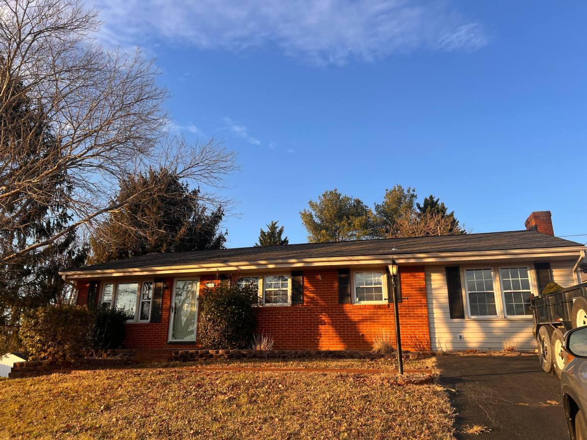House for rent at 924 Claiborne Ave, Vinton, VA 24179