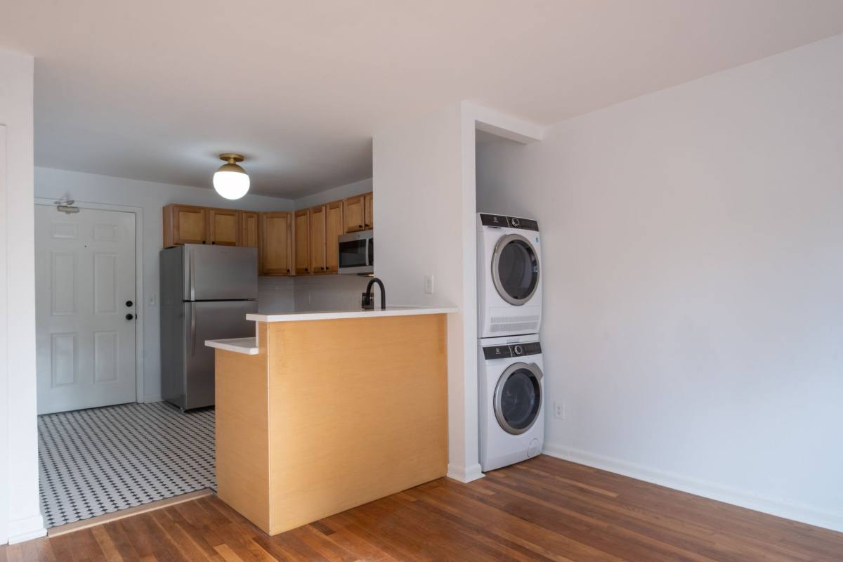 Apartment for rent at 1437 Lucile Ave SW #8, Atlanta, GA 30310
