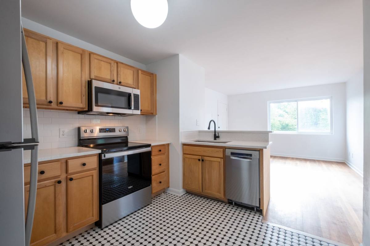 Apartment for rent at 1437 Lucile Ave SW #8, Atlanta, GA 30310
