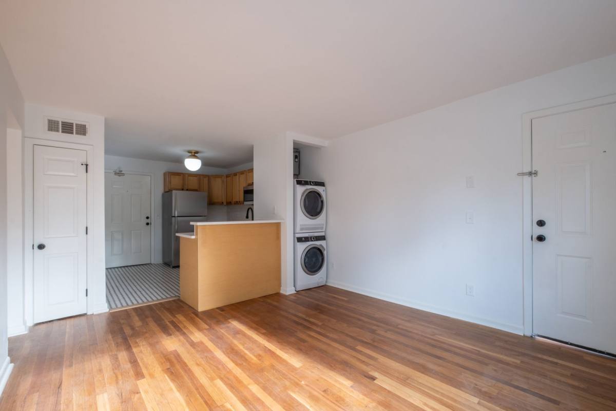 Apartment for rent at 1437 Lucile Ave SW #8, Atlanta, GA 30310