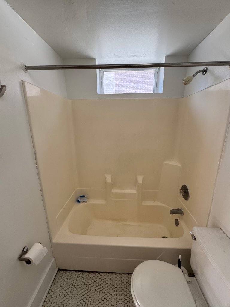 Apartment for rent at 413 Main St #21, Glen Ellyn, IL 60137