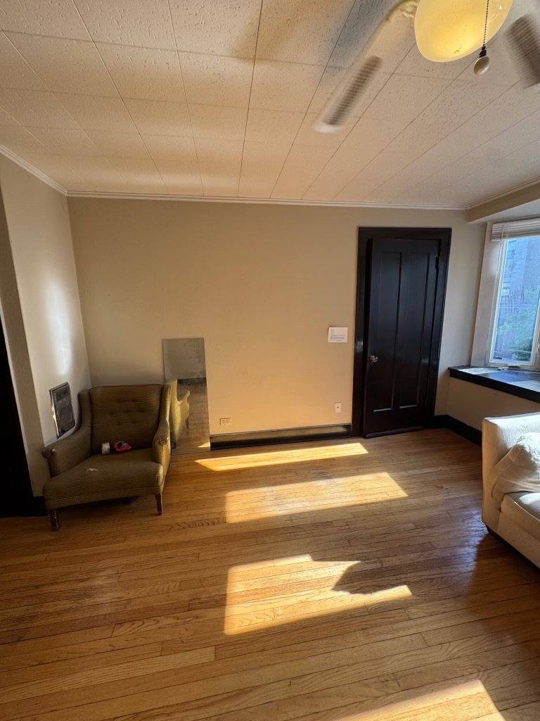 Apartment for rent at 413 Main St #21, Glen Ellyn, IL 60137