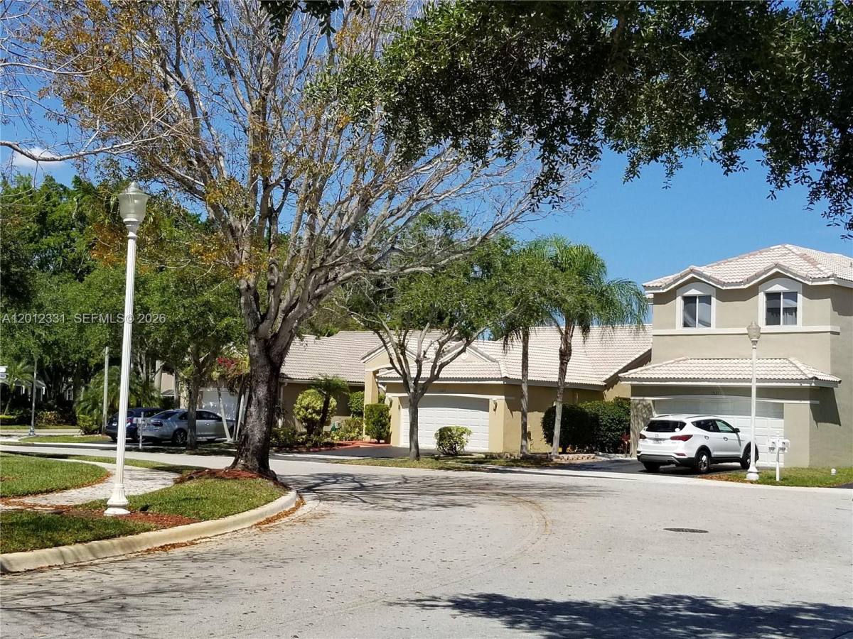 House for rent at 1527 Palermo Dr, Fort Lauderdale, FL 33327