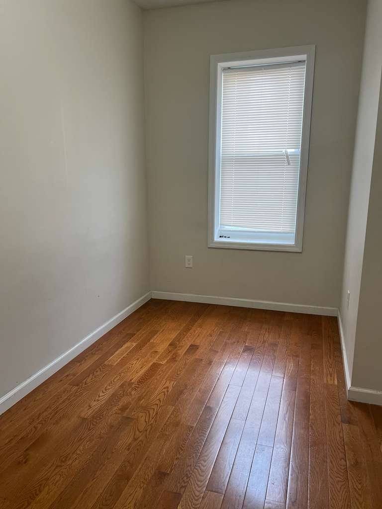 Apartment for rent at 131 S Harrison #1B, East Orange, NJ 07017