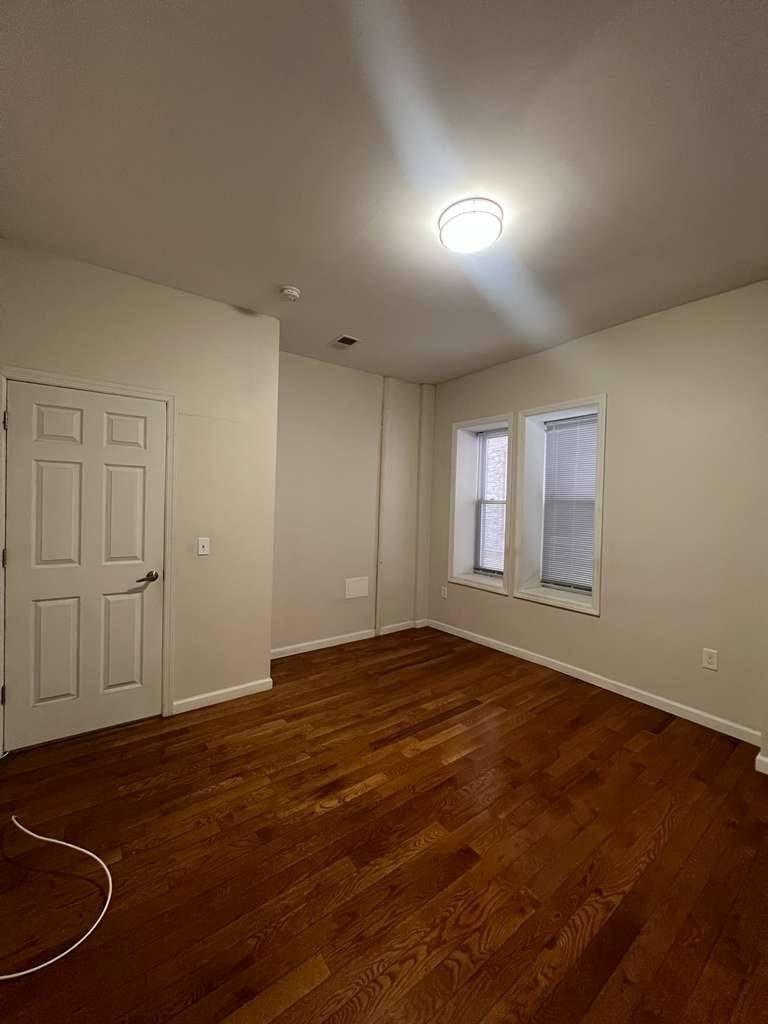 Apartment for rent at 131 S Harrison #1B, East Orange, NJ 07017