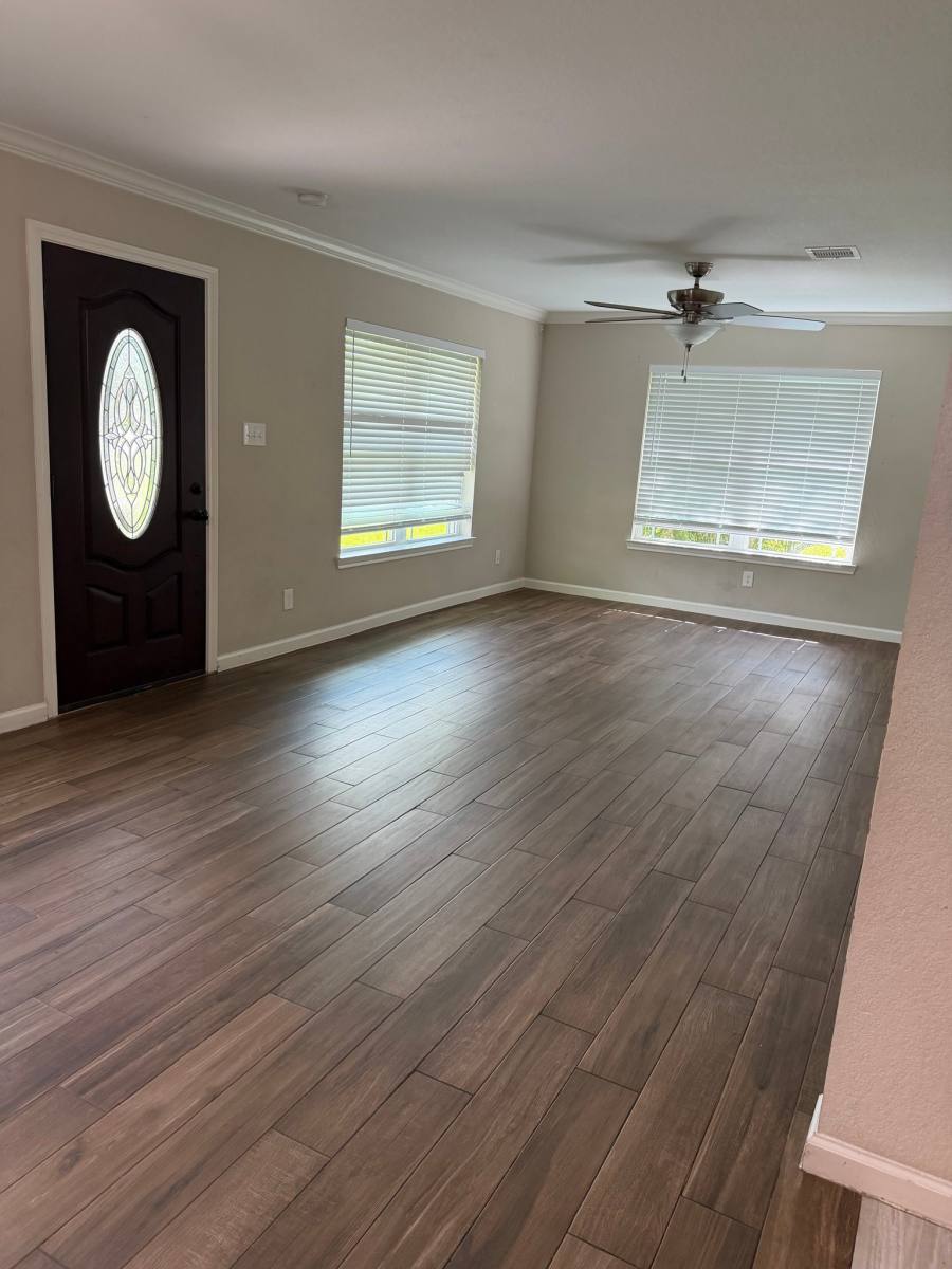 House for rent at 113 Cabaniss Ave, Baytown, TX 77520