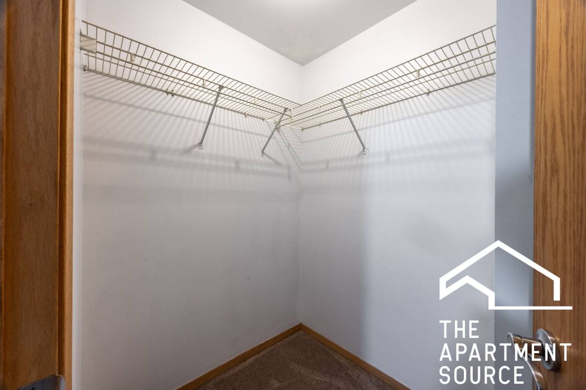 Apartment for rent at 1049 N Winchester #2, Chicago, IL 60622