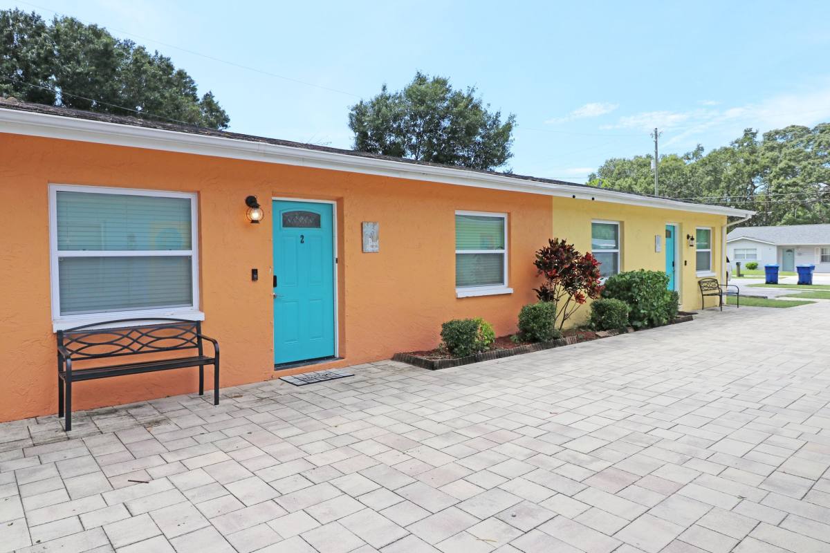 Apartment for rent at 1635 Gladys St 2, Largo, FL 33774