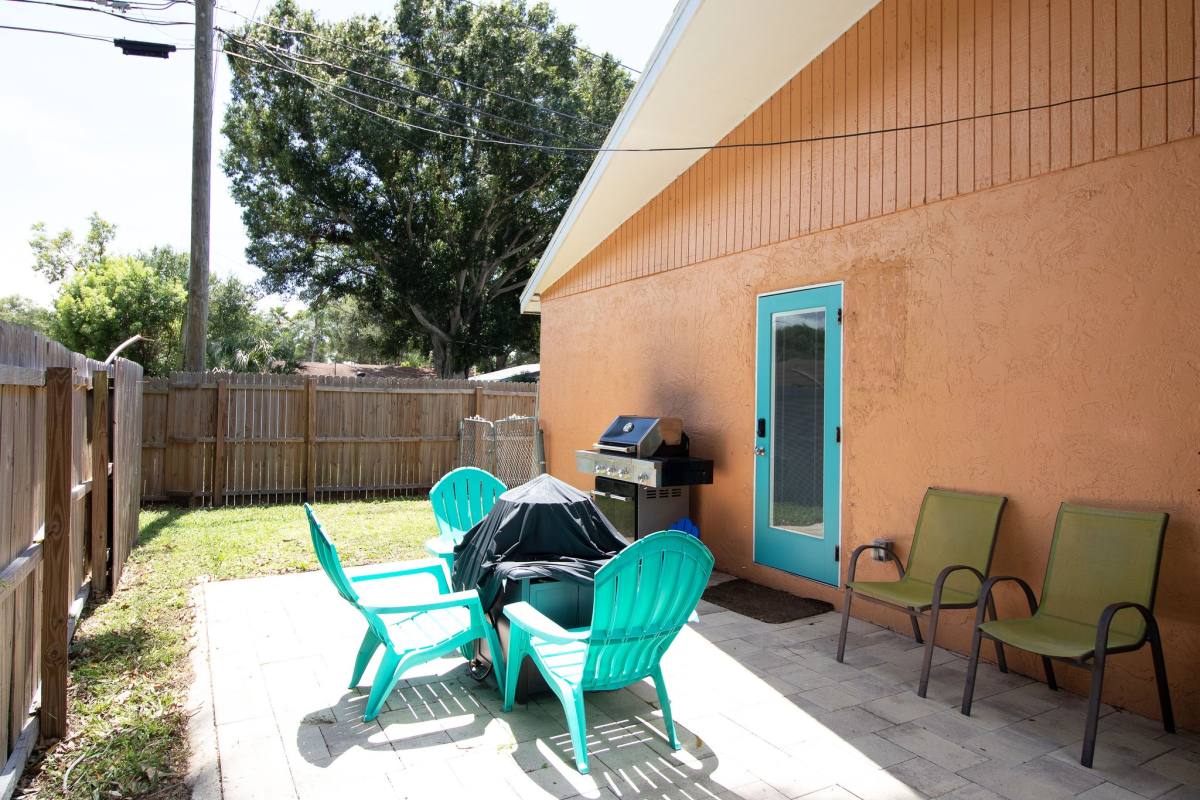 Apartment for rent at 1635 Gladys St 2, Largo, FL 33774