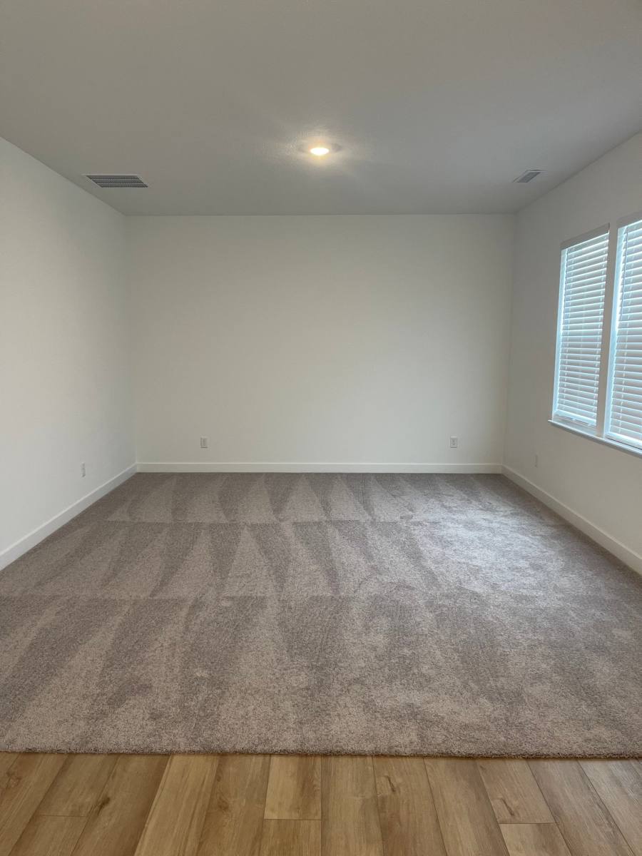 House for rent at 1717 Woods Edge Dr, Greenwood, IN 46143