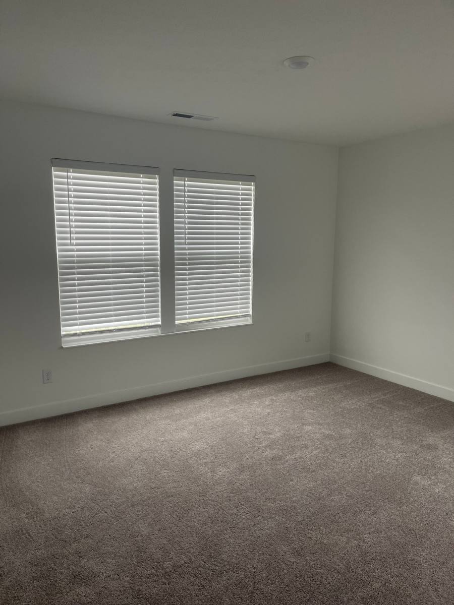 House for rent at 1717 Woods Edge Dr, Greenwood, IN 46143