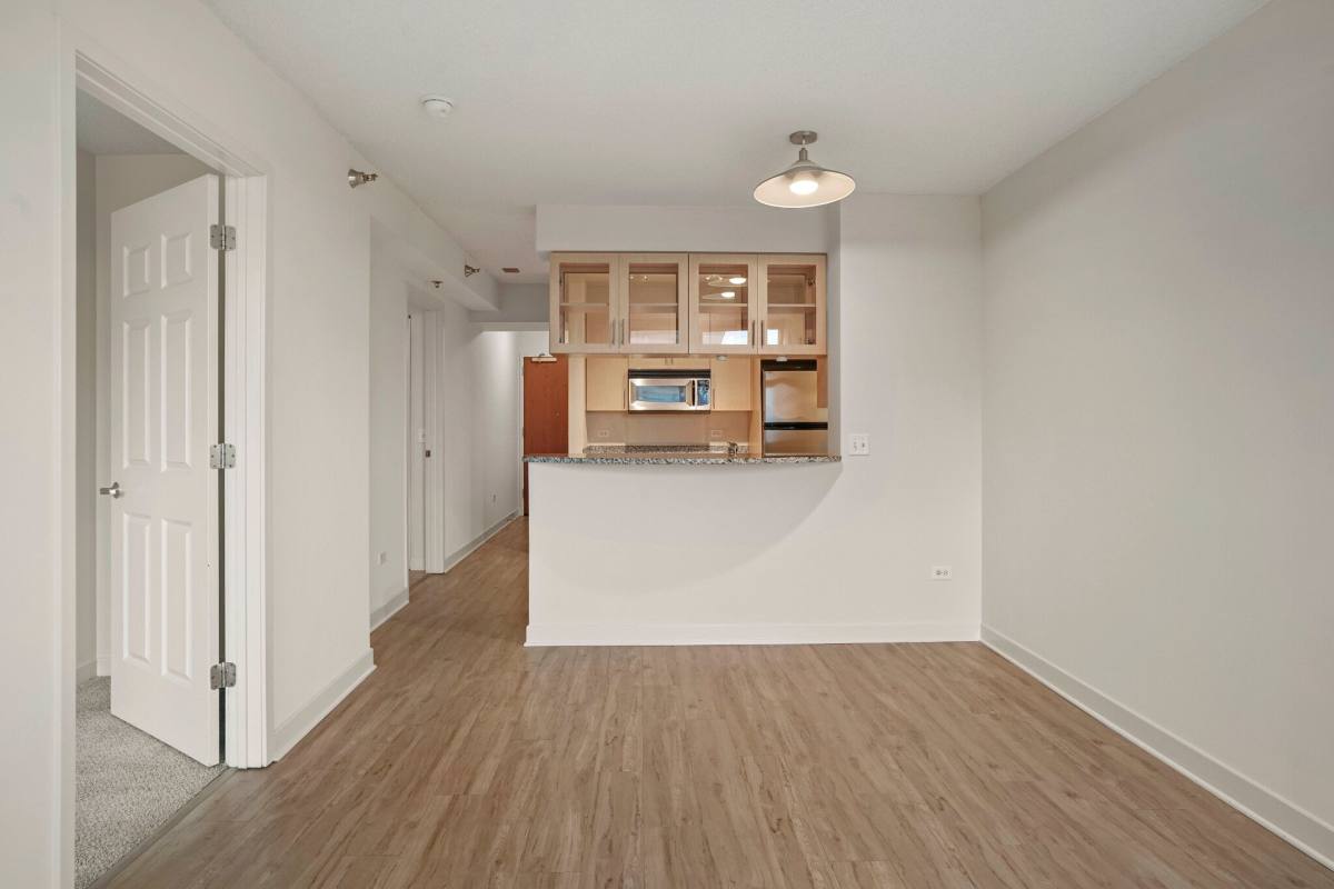 Apartment for rent at 1251 S Michigan Ave, Chicago, IL 60605