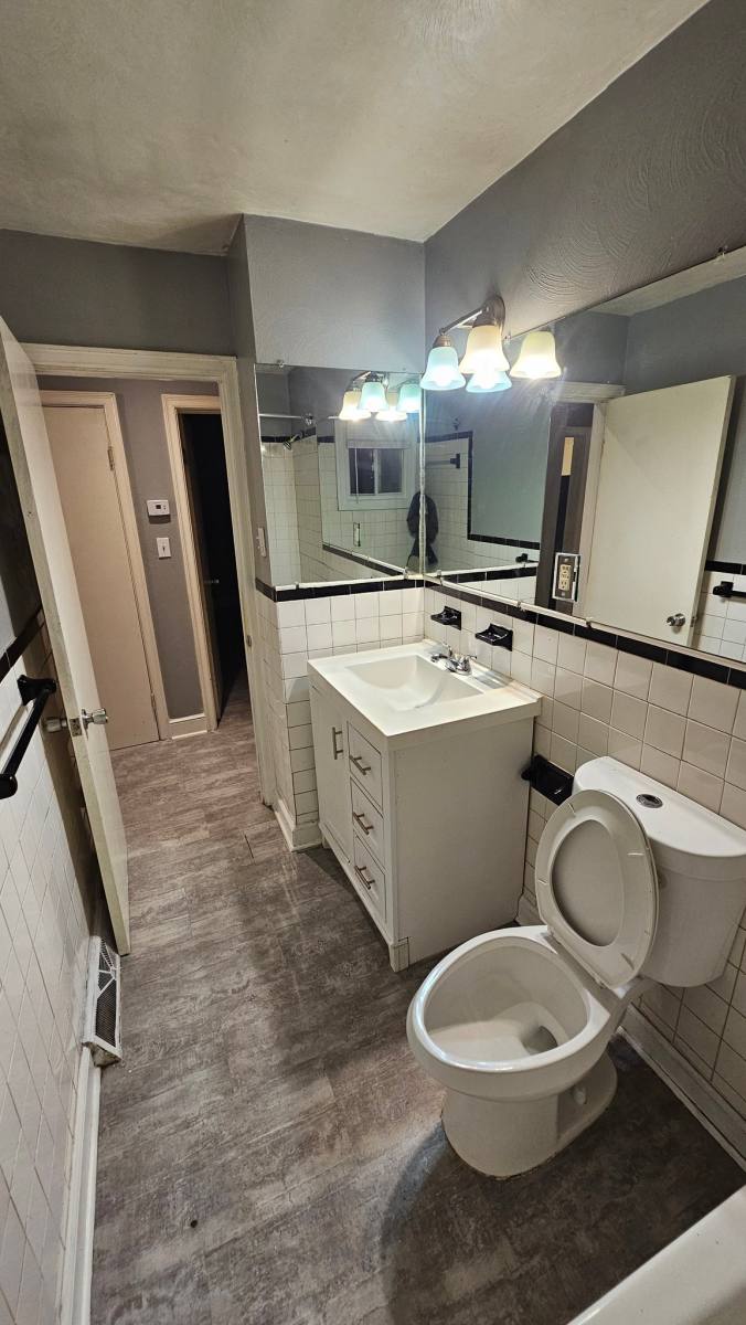 Apartment for rent at 1129 Forest Park Blvd NW #A, Roanoke, VA 24017