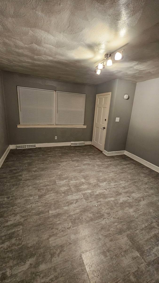 Apartment for rent at 1129 Forest Park Blvd NW #A, Roanoke, VA 24017